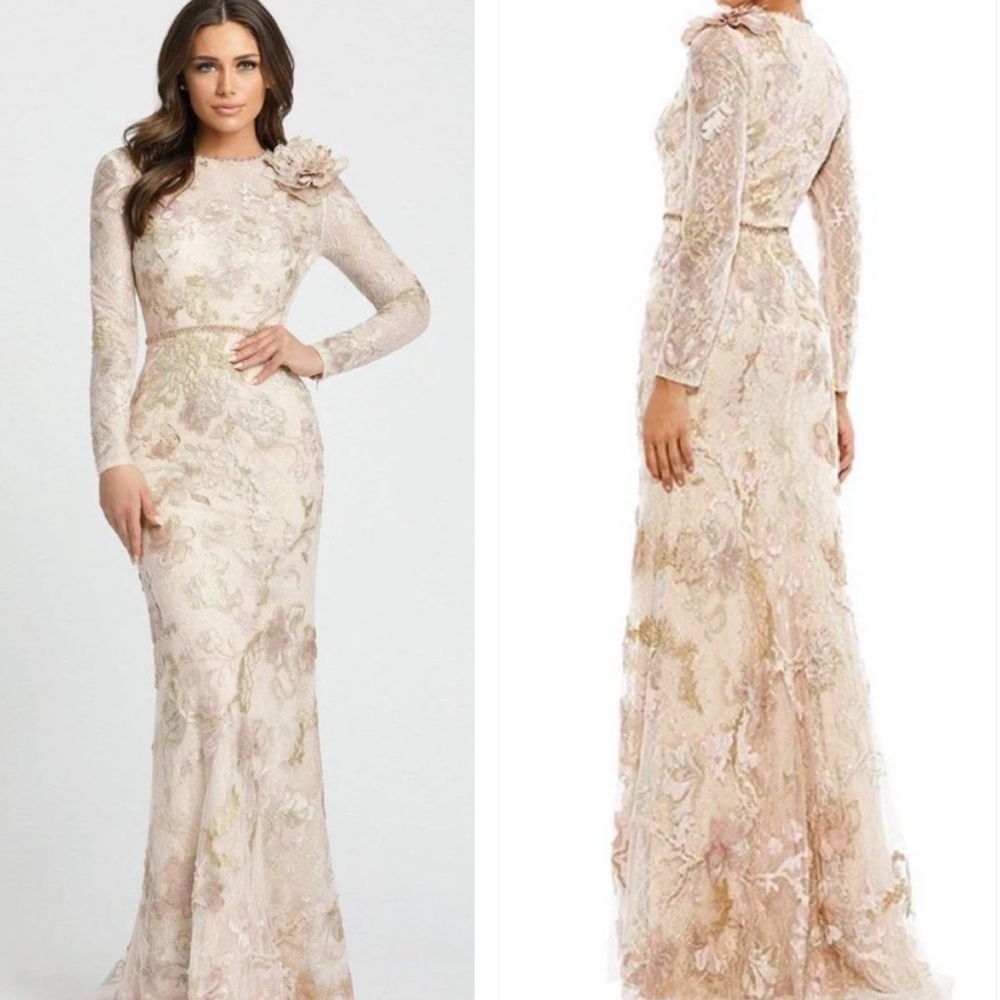 Mac Duggal Elegant Long Sleeve Lace Gown in Cream and Pink